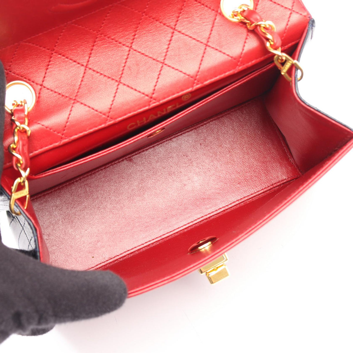 CHANEL Red/Navy Matelasse Bicolor Turnlock Lambskin (sheep leather) 2101219834863