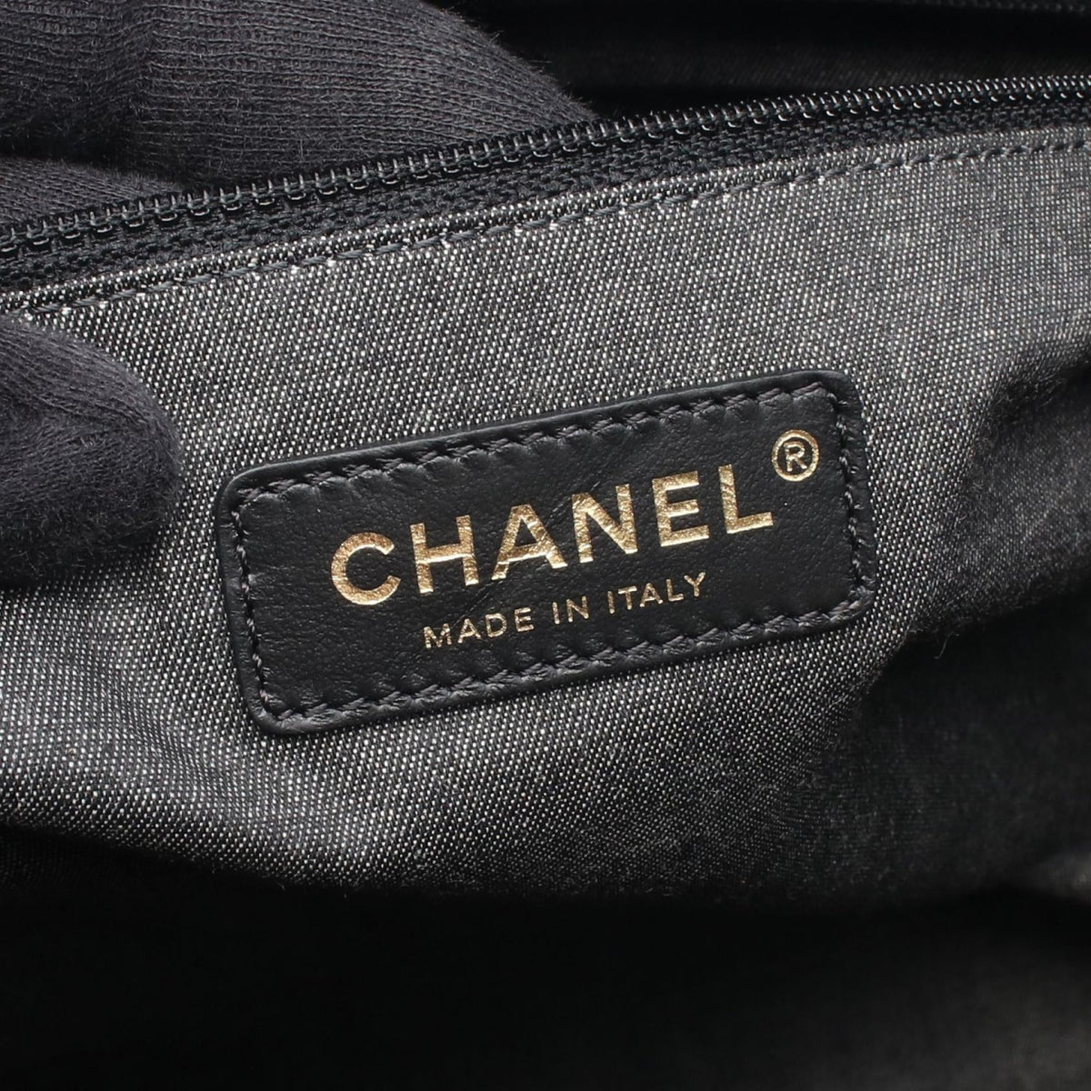CHANEL Black Deauville leather�straw 2101220074043