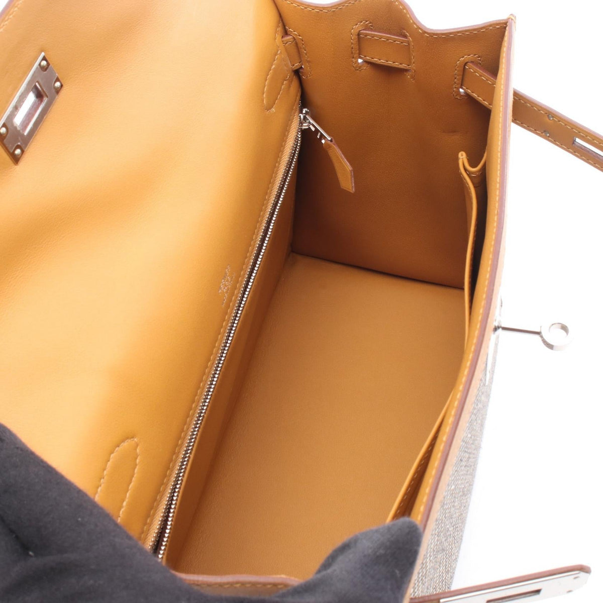 HERMES Kelly 28 Sesame, external stitching, 2-way HandbagWhite White Brown/Black/White Vaux Swift leather Other Toile Cadrile in Swift leather 2101220073954