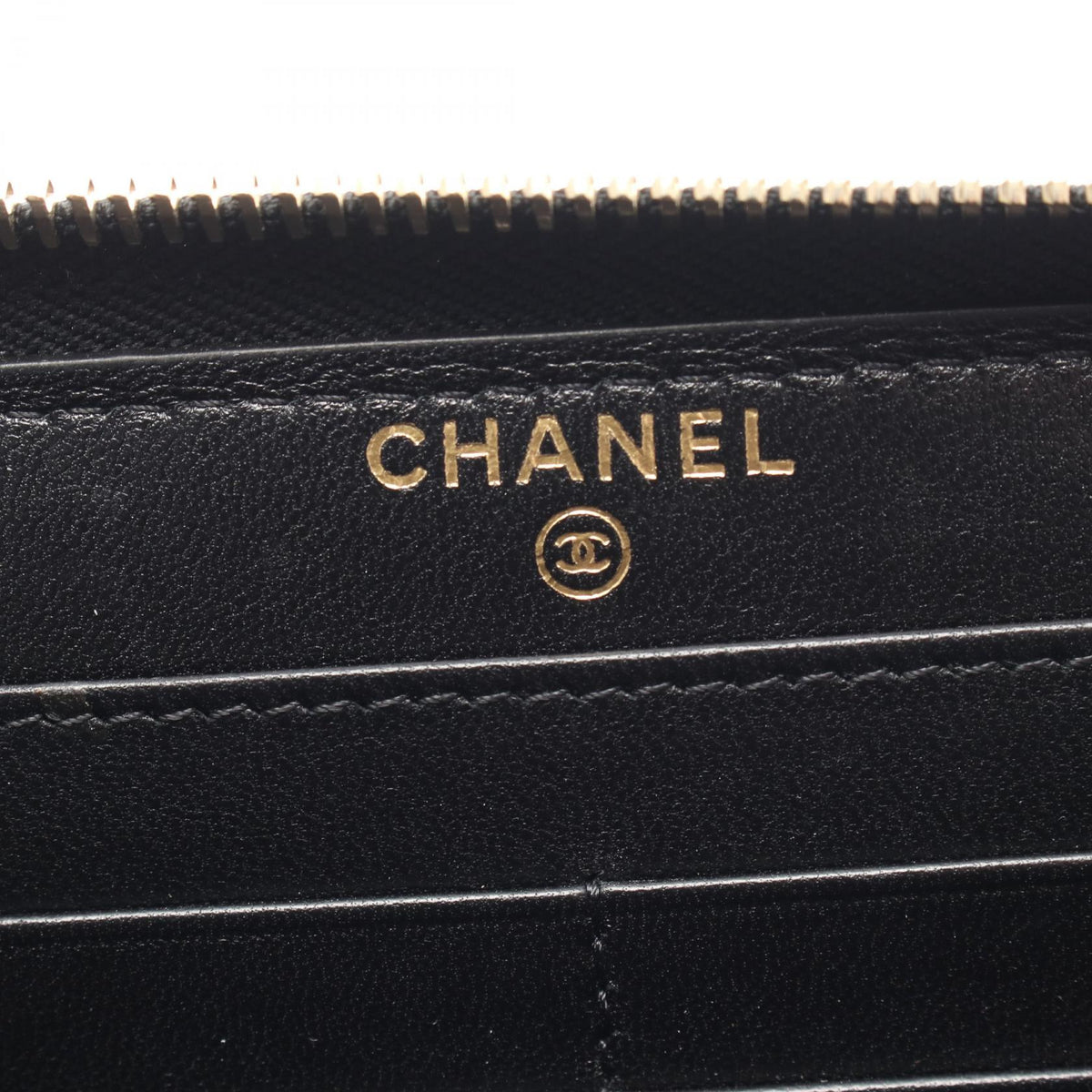 CHANEL Black Classic Long Zip Wallet Matelasse Patent leather AP1594 2106800616965