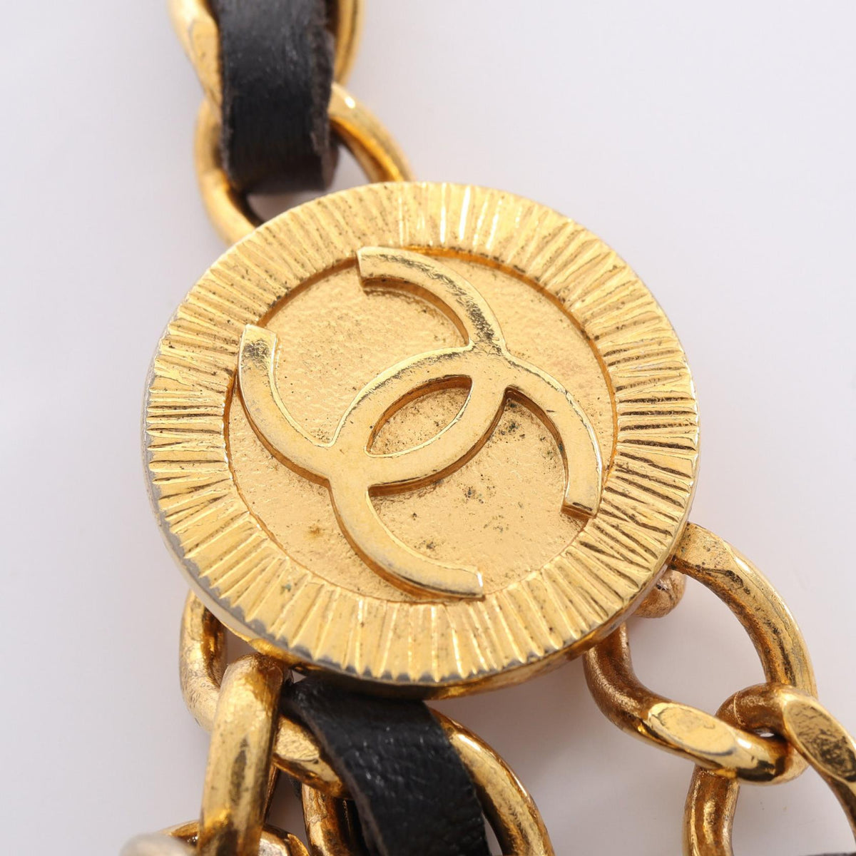 CHANEL Black/Gold COCO Mark Chain leather�Gold Plated 2101220023997