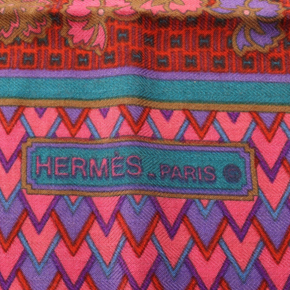 HERMES Carre 140 Geometric shawl Pink/Multicolor silk silk cashmere 2101220076542