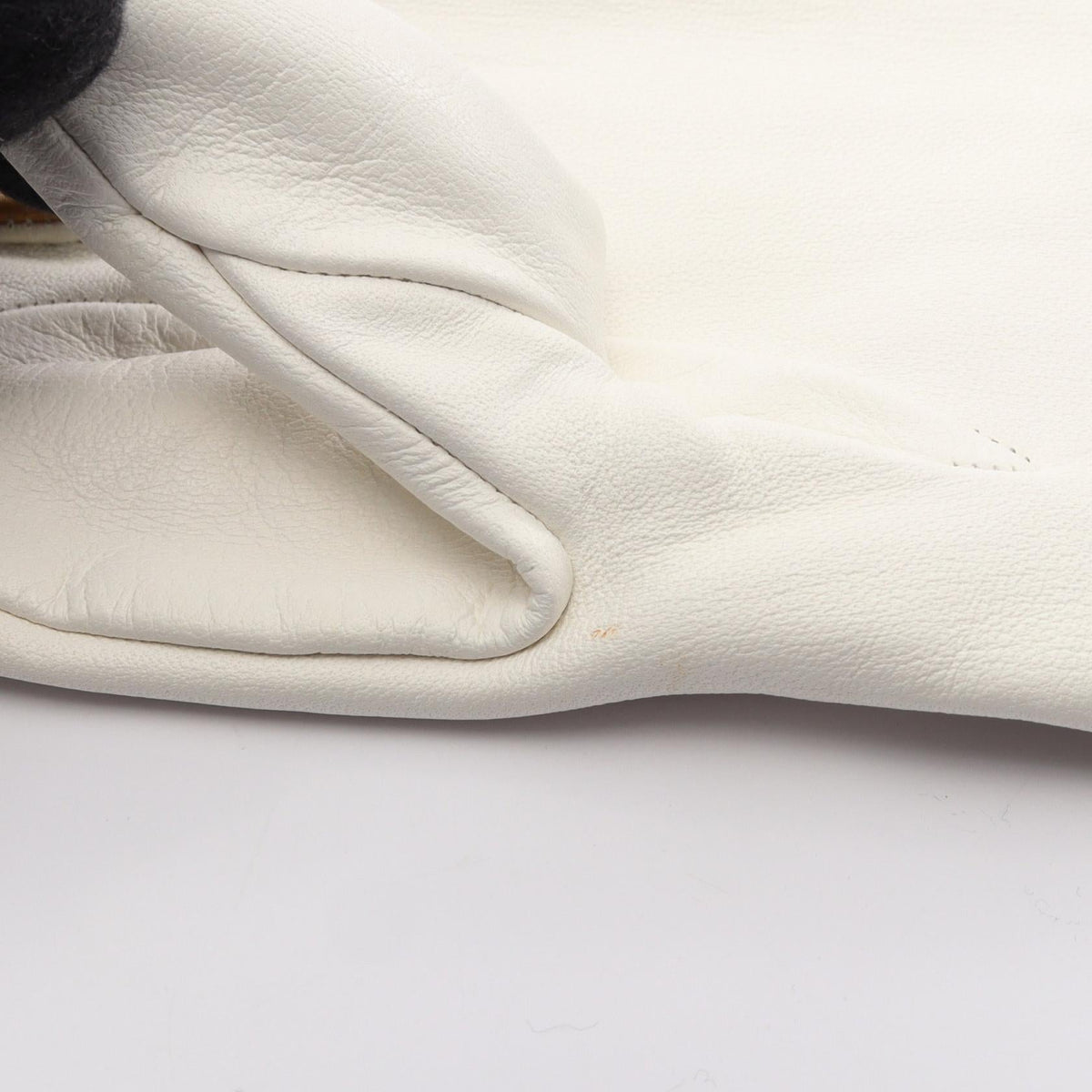 HERMES Trimming piping glovesWhite White White/Gray/Khaki leather 2101220040680