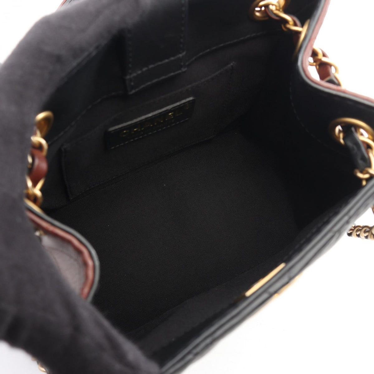 CHANEL Black/Bordeaux Matelasse small bucket bag Lambskin (sheep leather) 2101219997360