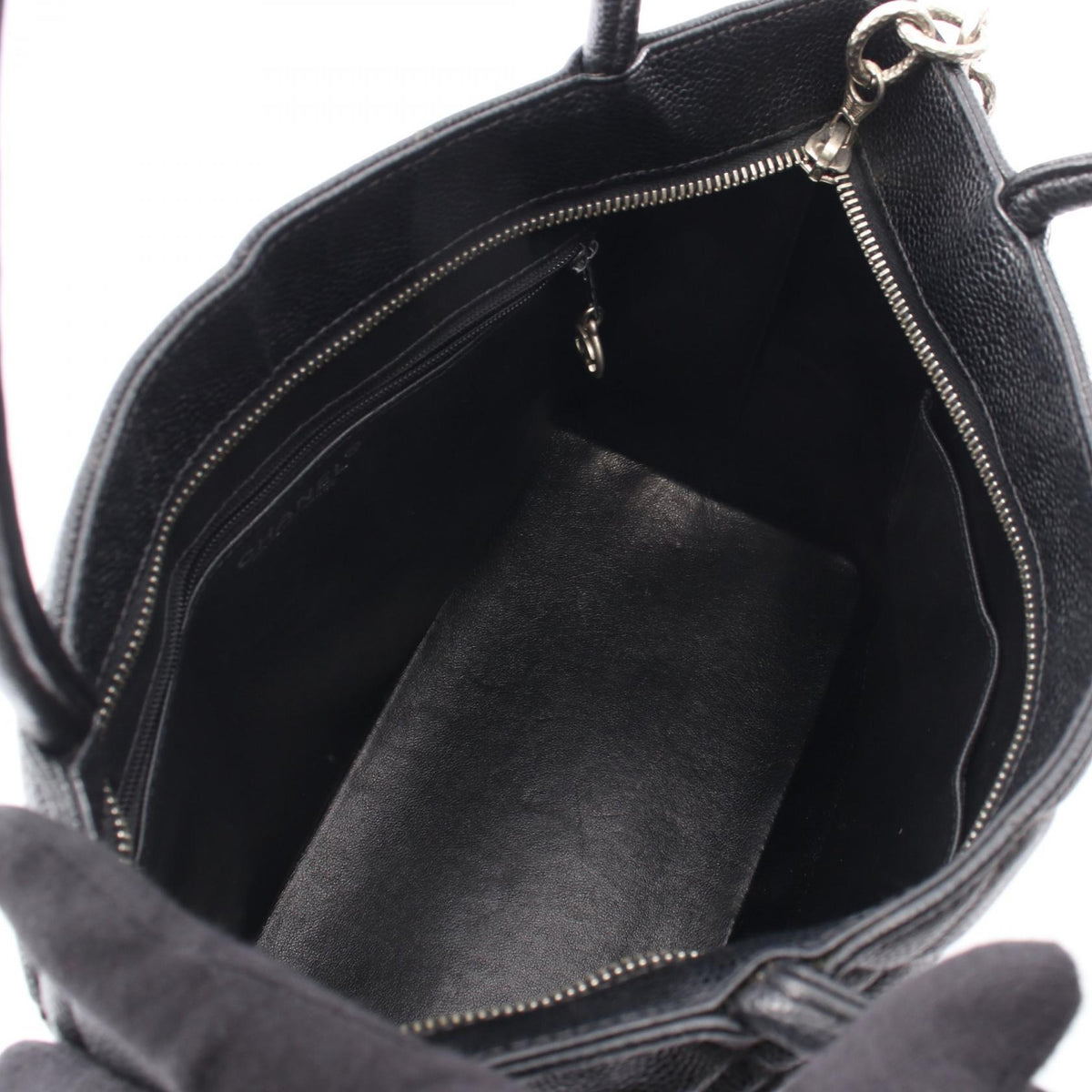 CHANEL Black Medallion tote Grained Calfskin leather A01804 2101219873107