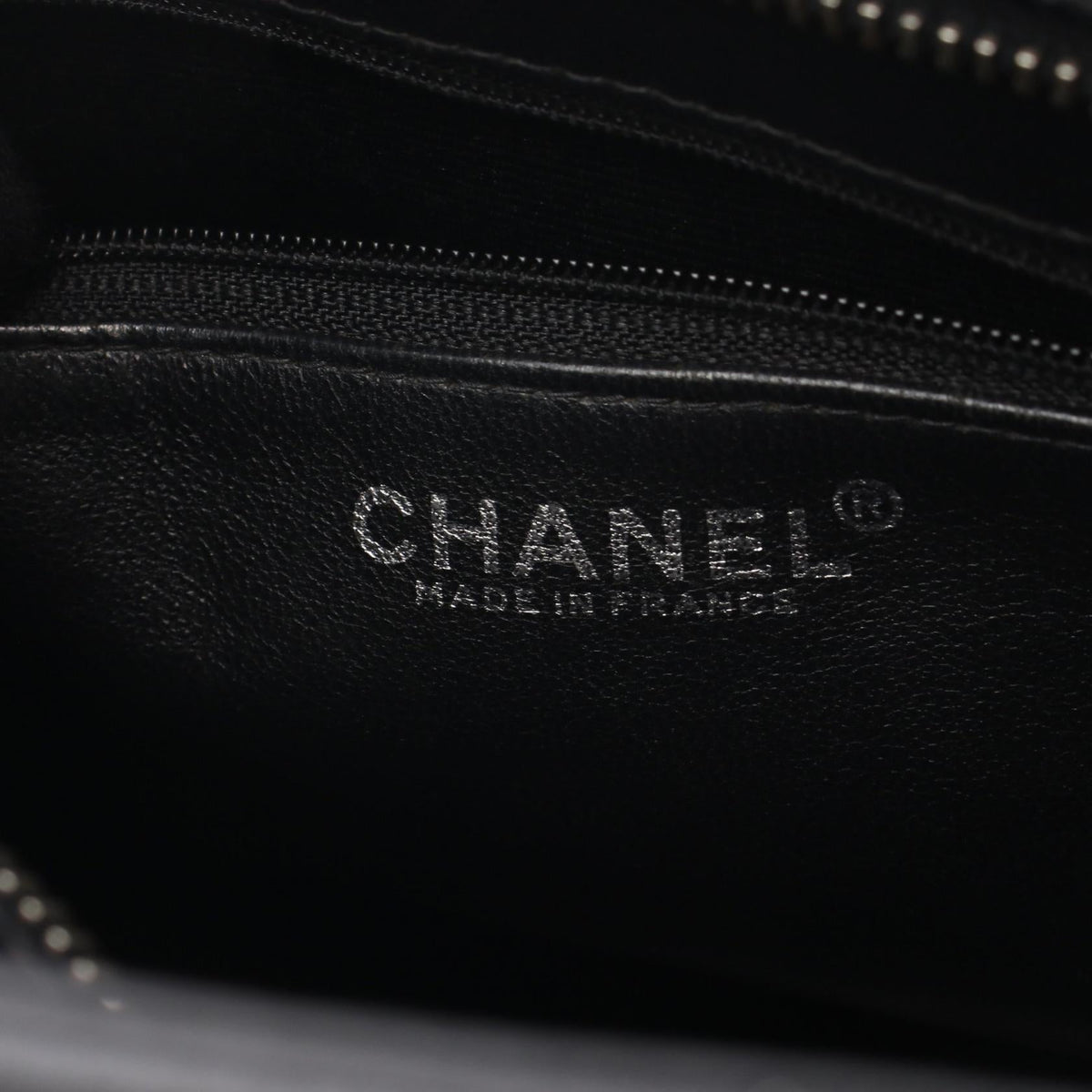 CHANEL Black Medallion tote Grained Calfskin leather A01804 2101219873107