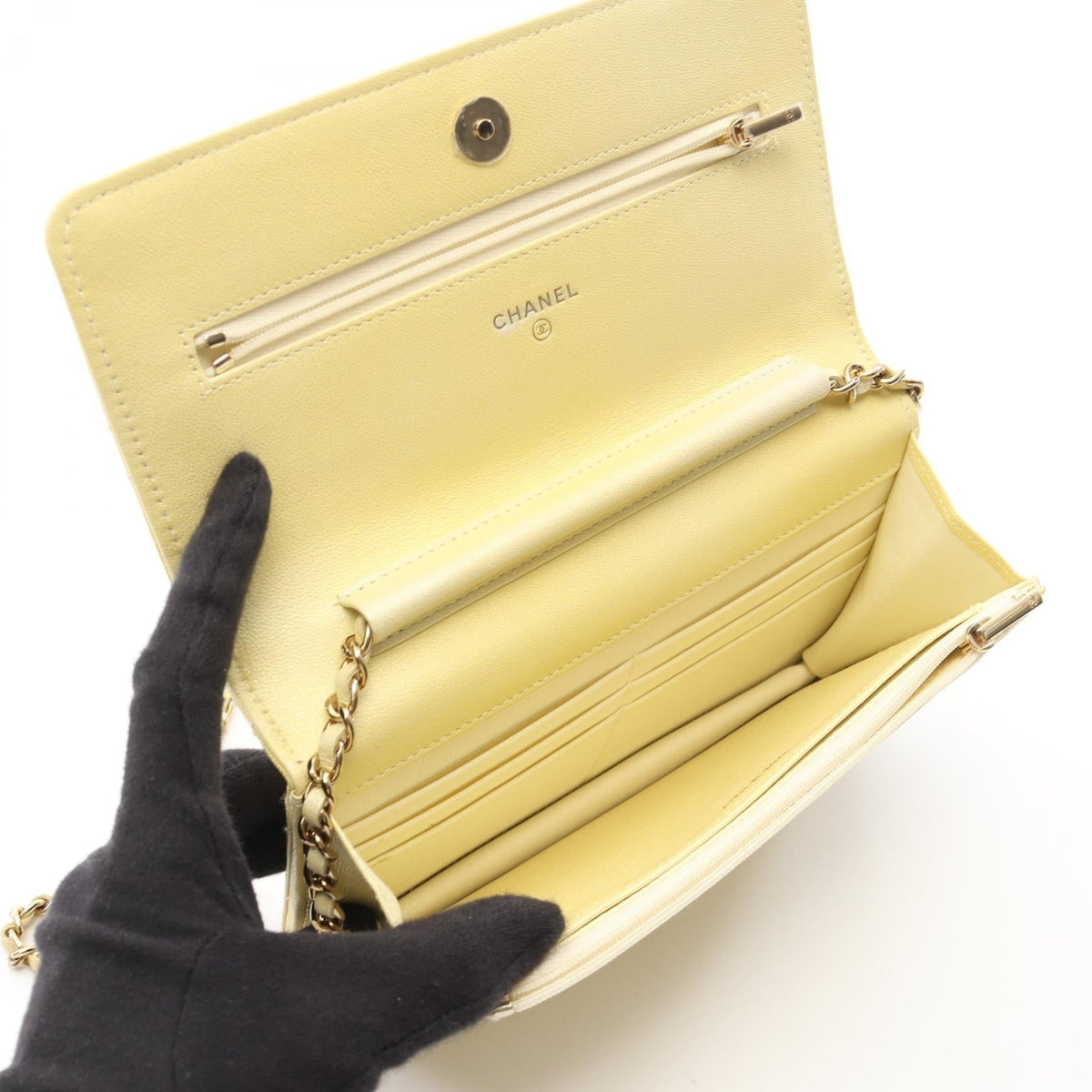 CHANEL Yellow Matelasse Gradient Grained Calfskin leather 2106800641004