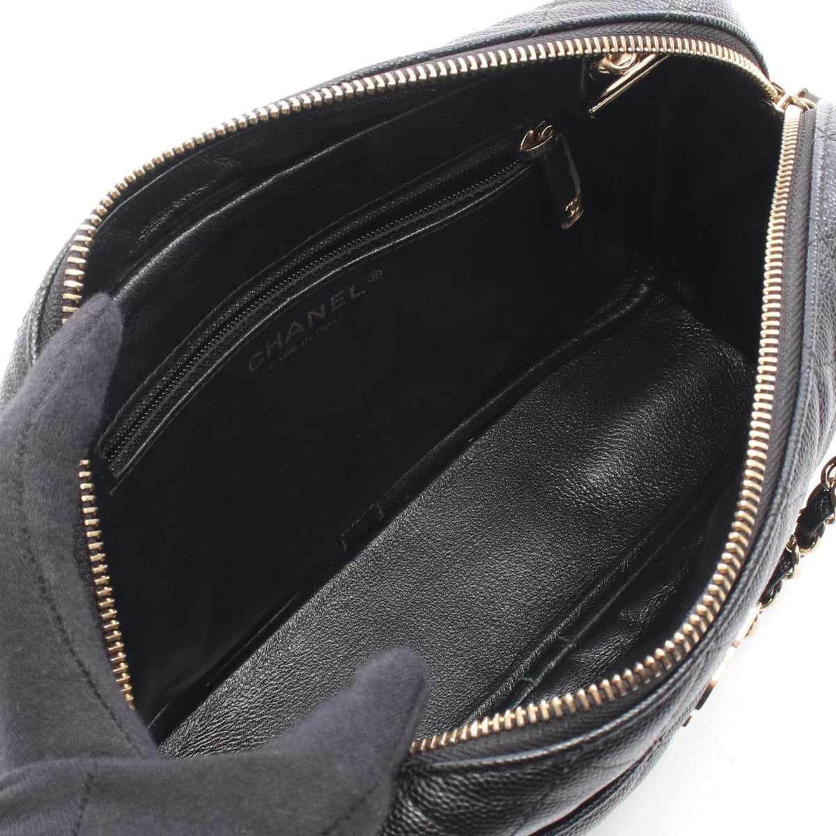 CHANEL Black Matelasse camera case Grained Calfskin leather 2106800640809