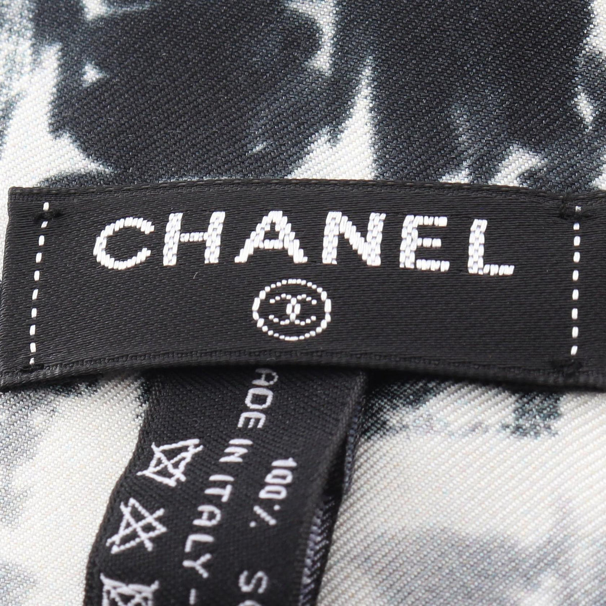 CHANEL Black/White COCO Mark silk 2106800637465