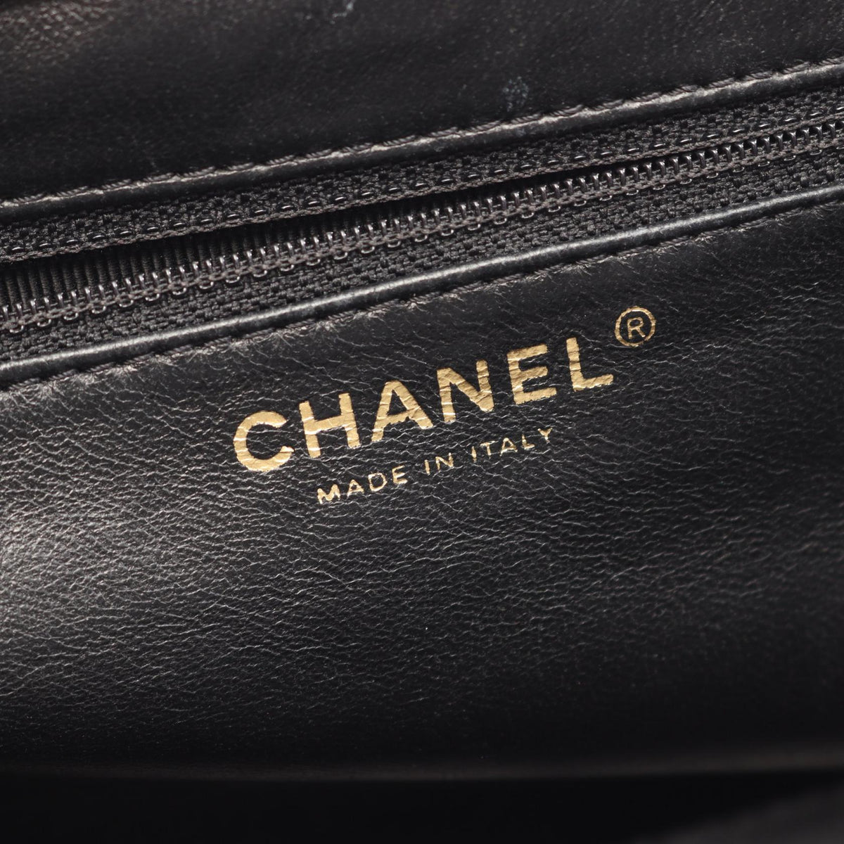 CHANEL Black/Brown Matelasse Grained Calfskin leather�Wood 2101219806709
