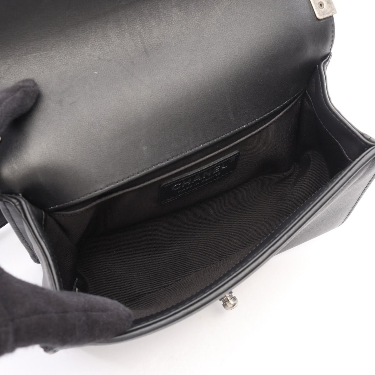 CHANEL Black Boy Chanel Small Grained Calfskin leather�Patent leather A67085 2101220052638