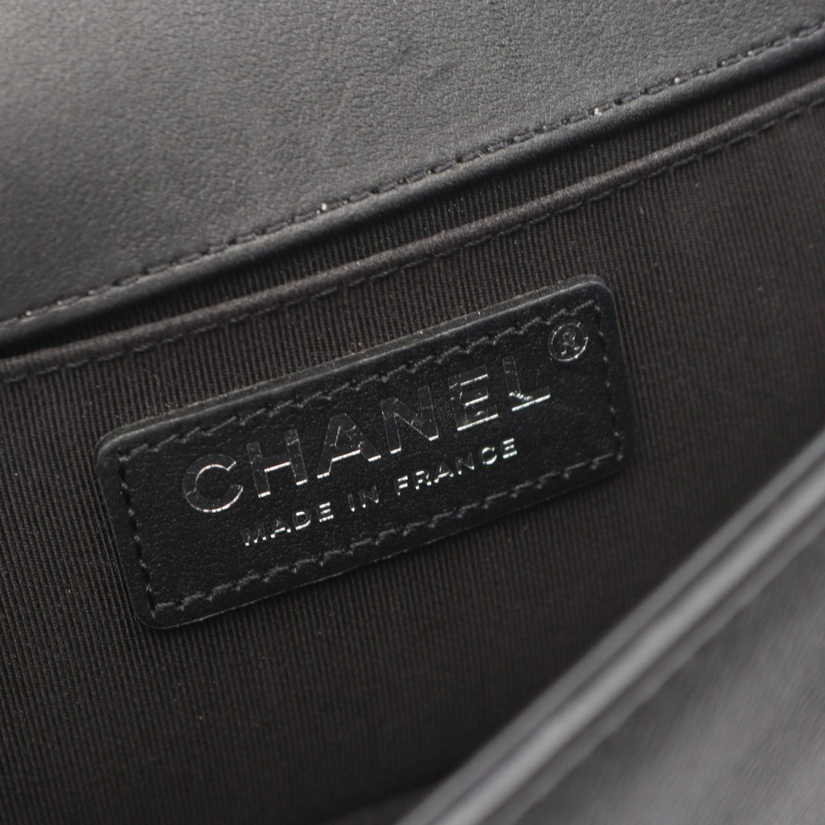 CHANEL Black Boy Chanel Small Grained Calfskin leather�Patent leather A67085 2101220052638