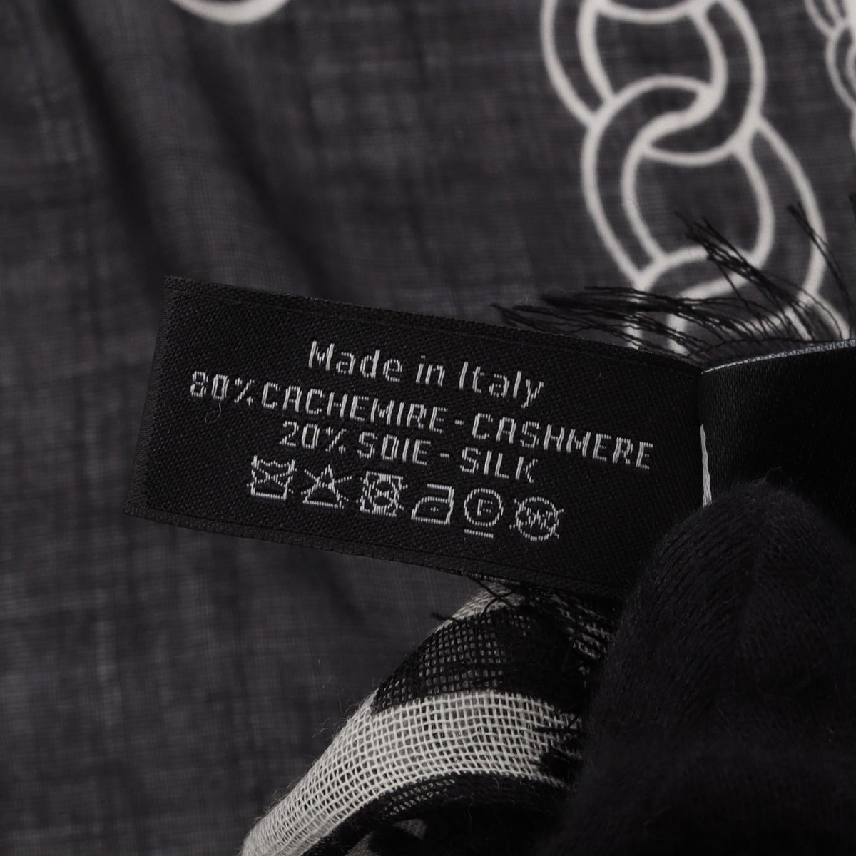 CHANEL Black/White COCO Mark silk�cashmere 2120100031563