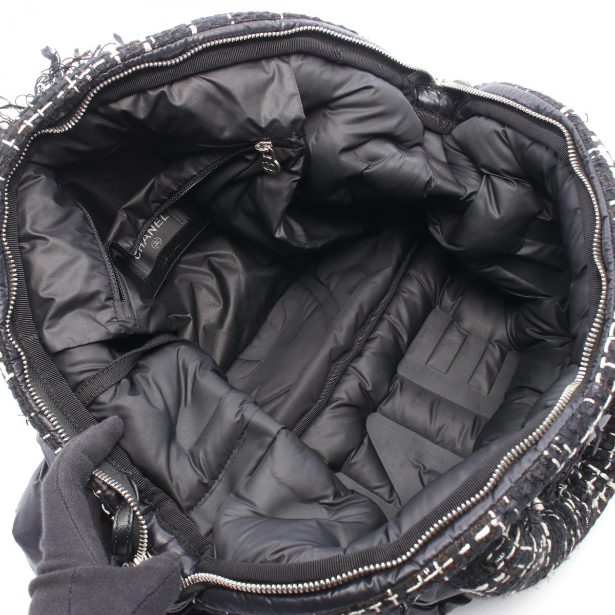 CHANEL Black/White Doudoune Coco Neige 2WAY Nylon�Fabric�leather A91937 2101220052355