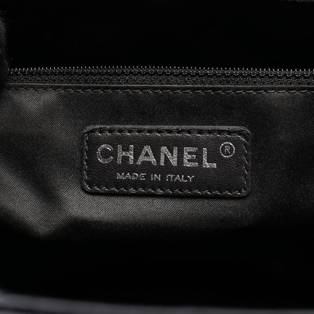 CHANEL Black Matelasse Grand Shopping GST Grained Calfskin leather A50995 2101220126452