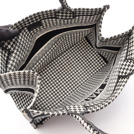 Dior BOOK TOTE Medium Houndstooth Pattern Tote Bag White/Black canvas 2101220100858
