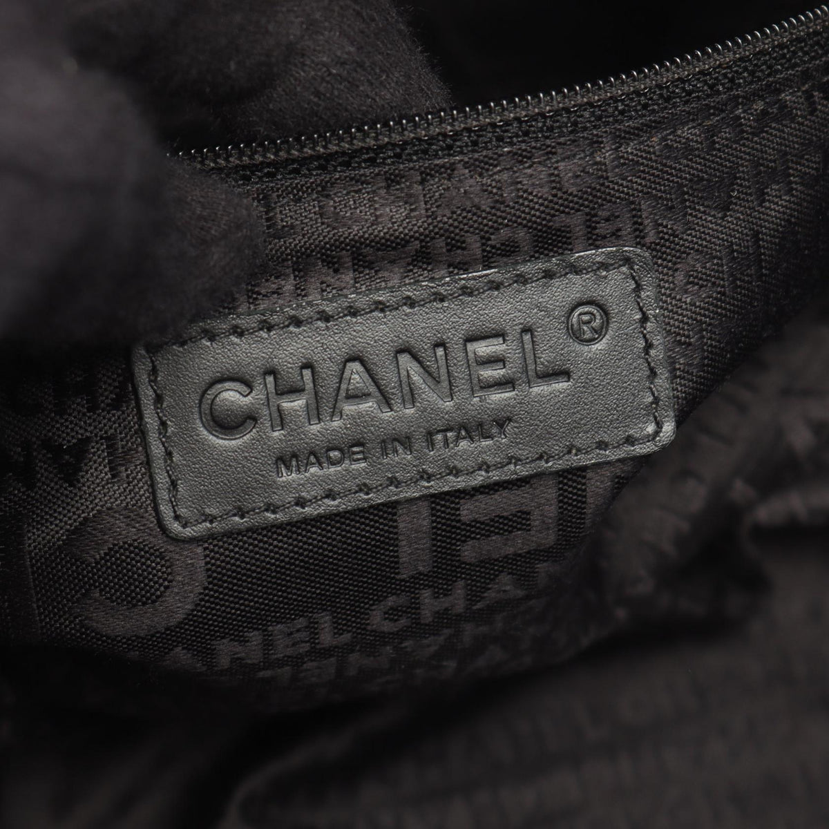 CHANEL Black Chocolate bar leather campus 2101220065270