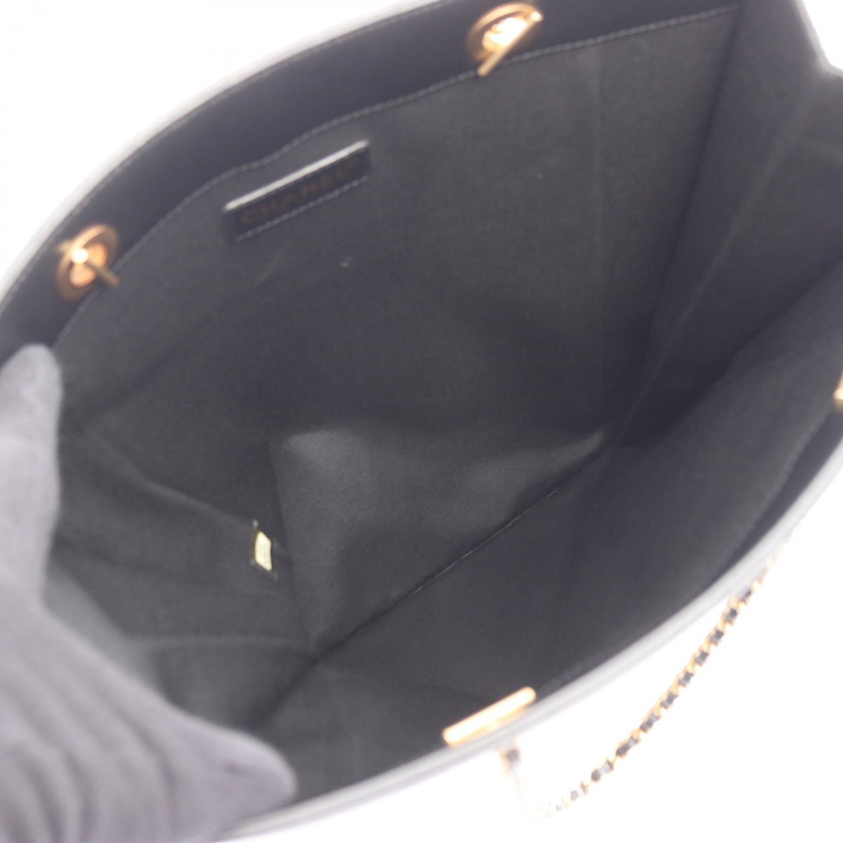 CHANEL Navy/Black/White icon canvas leather 2101219303031
