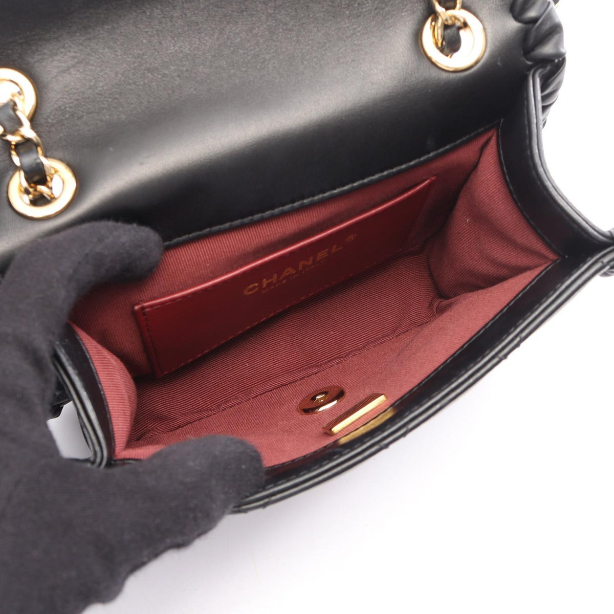 CHANEL Black Matelasse Lambskin (sheep leather) 2104102537292
