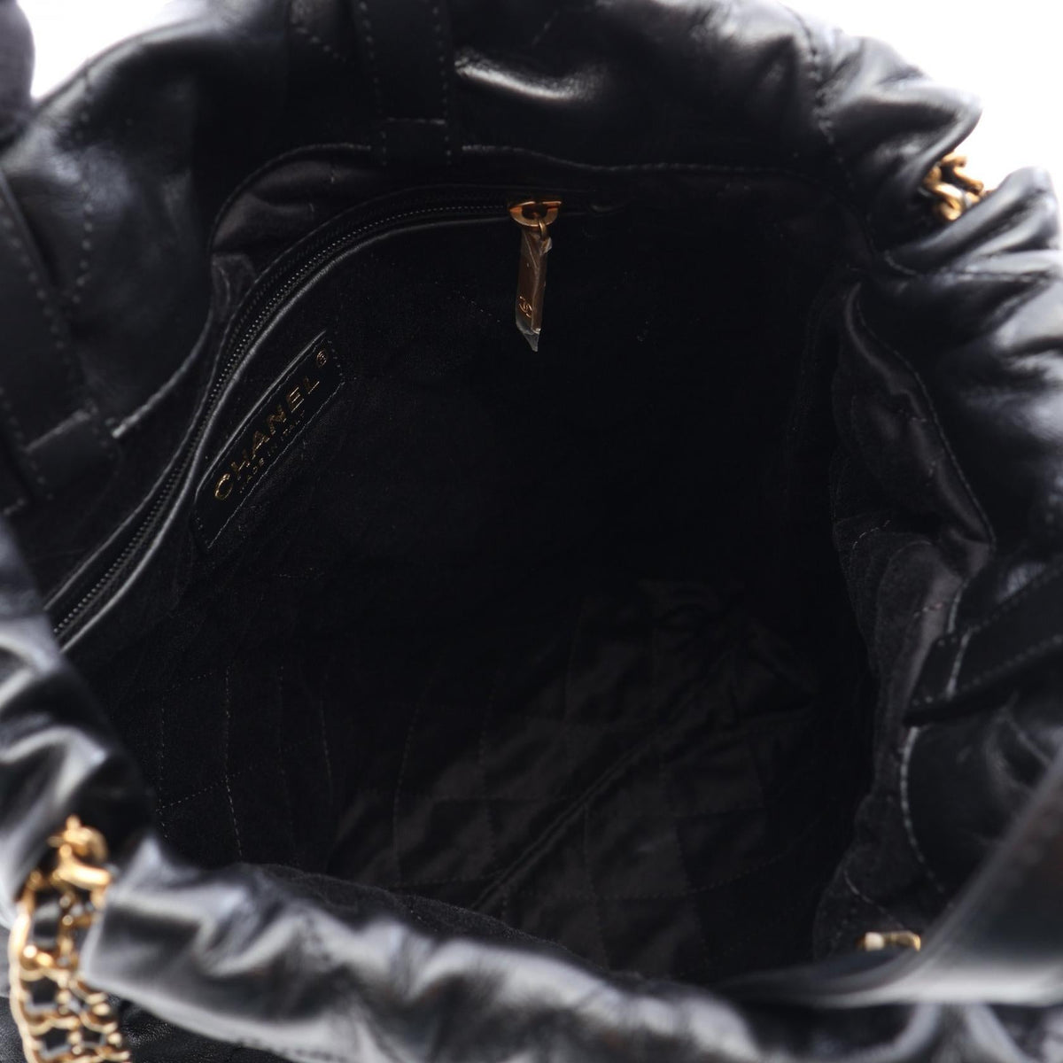 CHANEL Black chanel 22 leather AS3859 2104102537407