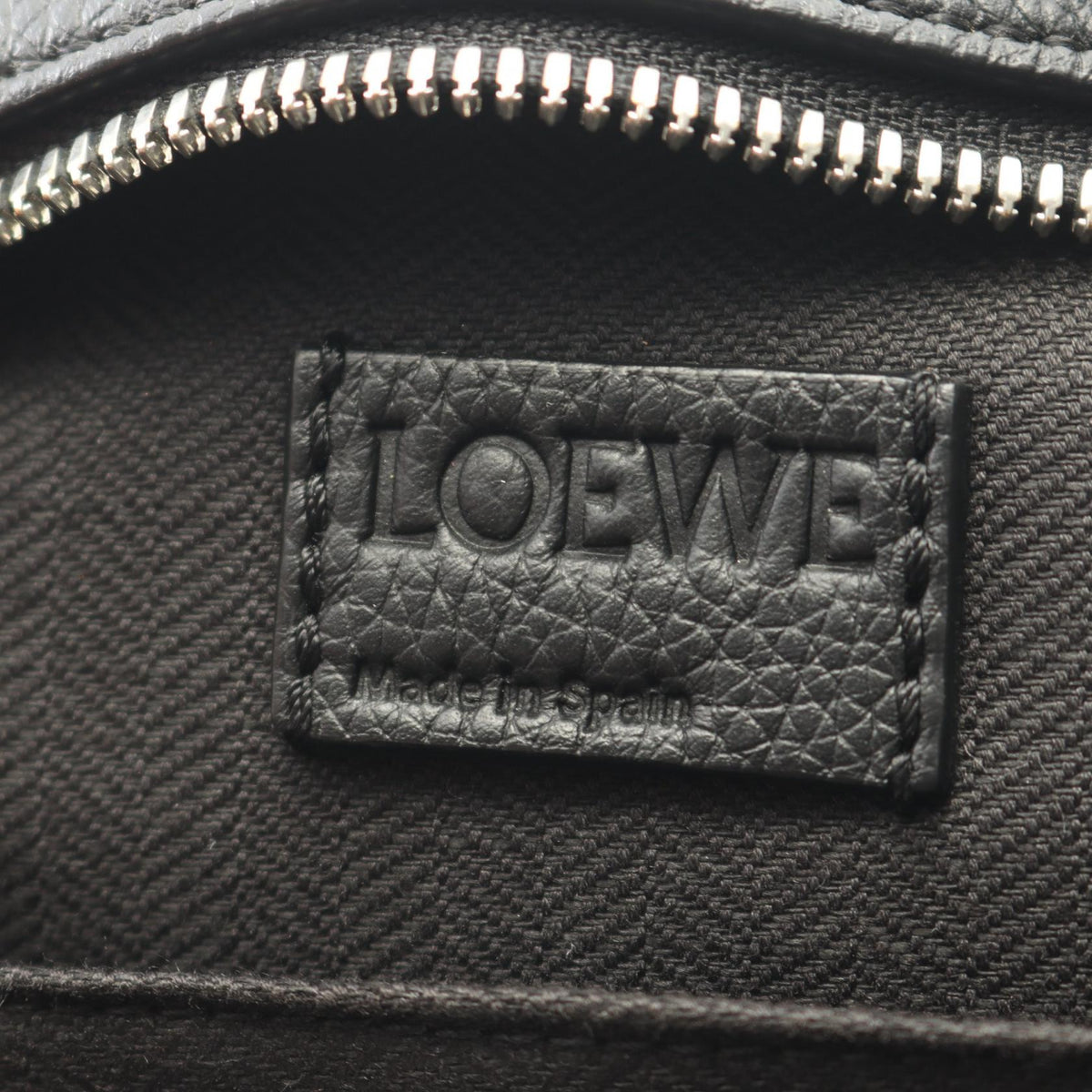 LOEWE Goya Slim Briefcase 2WAY Briefcase Black leather 337.12.P57 2120300058308