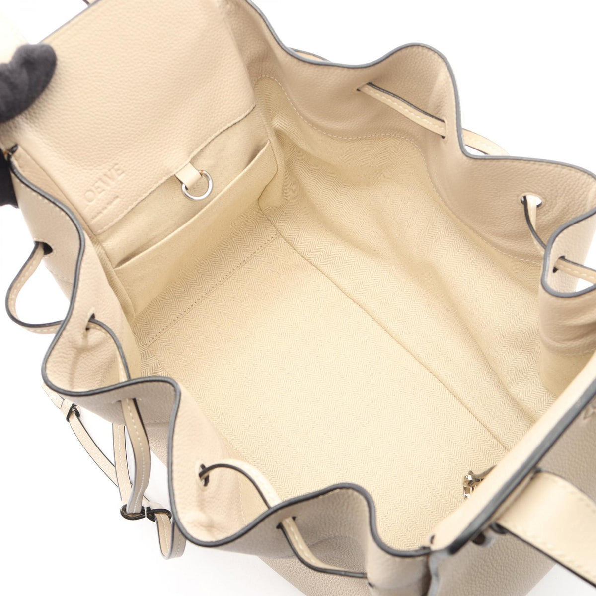 LOEWE Hammock with drawstring, medium, 2-way Shoulder Bag Beige leather 2120800032532