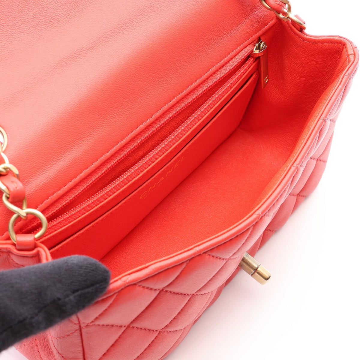 CHANEL Red Mini Matelasse 20 Lambskin (sheep leather) A69900 2106800643053