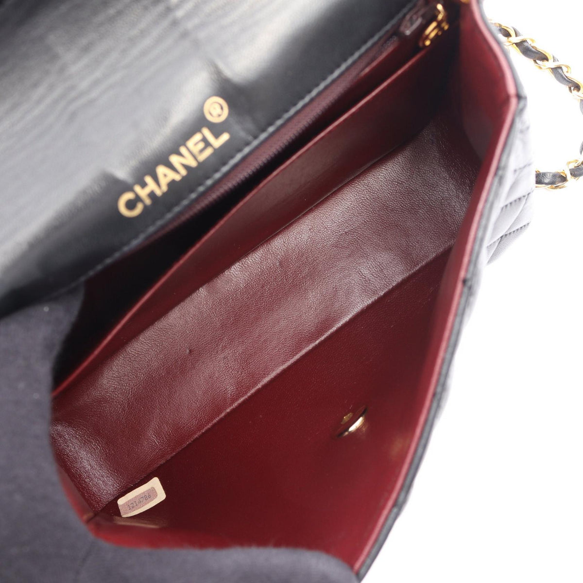 CHANEL Black Matelasse Lambskin (sheep leather) 2101220137069