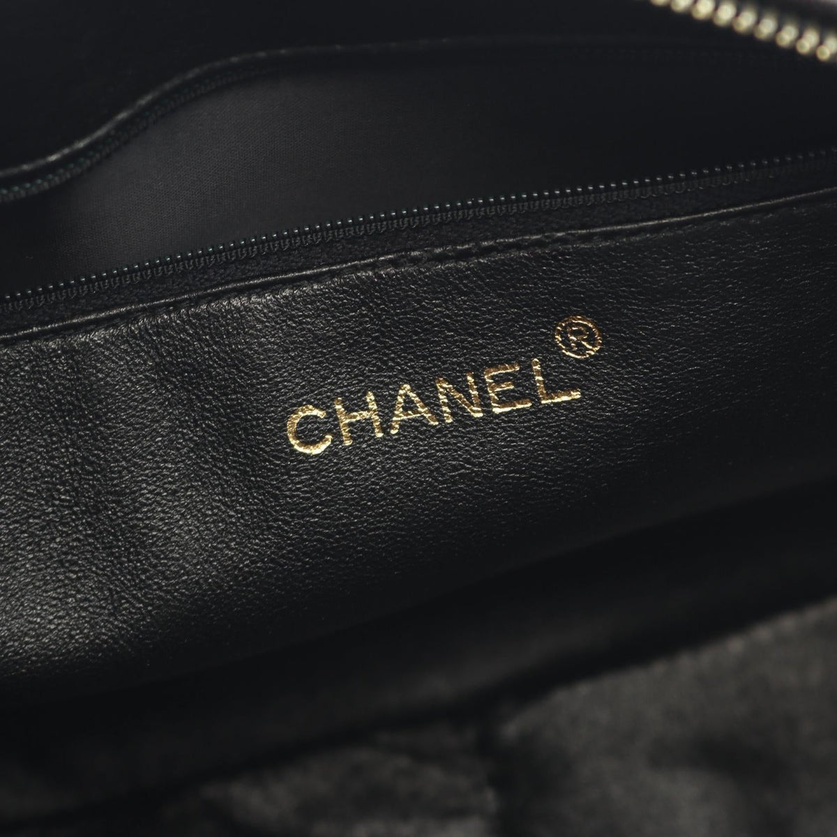 CHANEL Black Matelasse Lambskin (sheep leather) 2120300038973