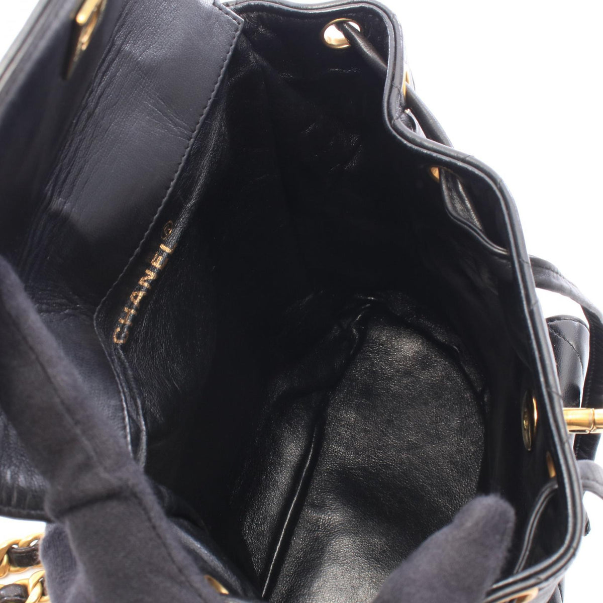 CHANEL Black Matelasse Turn Lock Chain Lambskin (sheep leather) A04194 2101220153168
