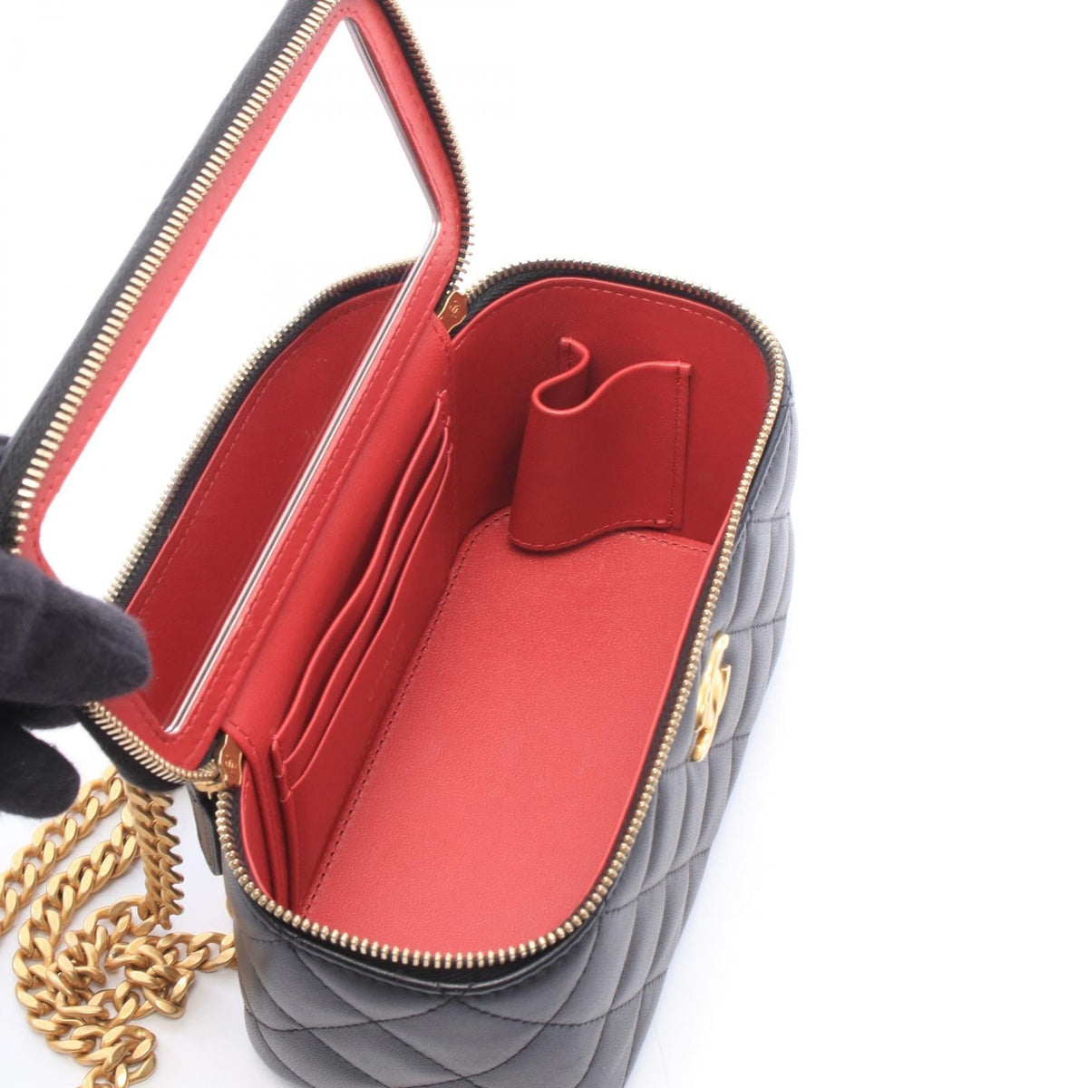 CHANEL Black Matelasse vanity Lambskin (sheep leather) AP3301 2120300060134