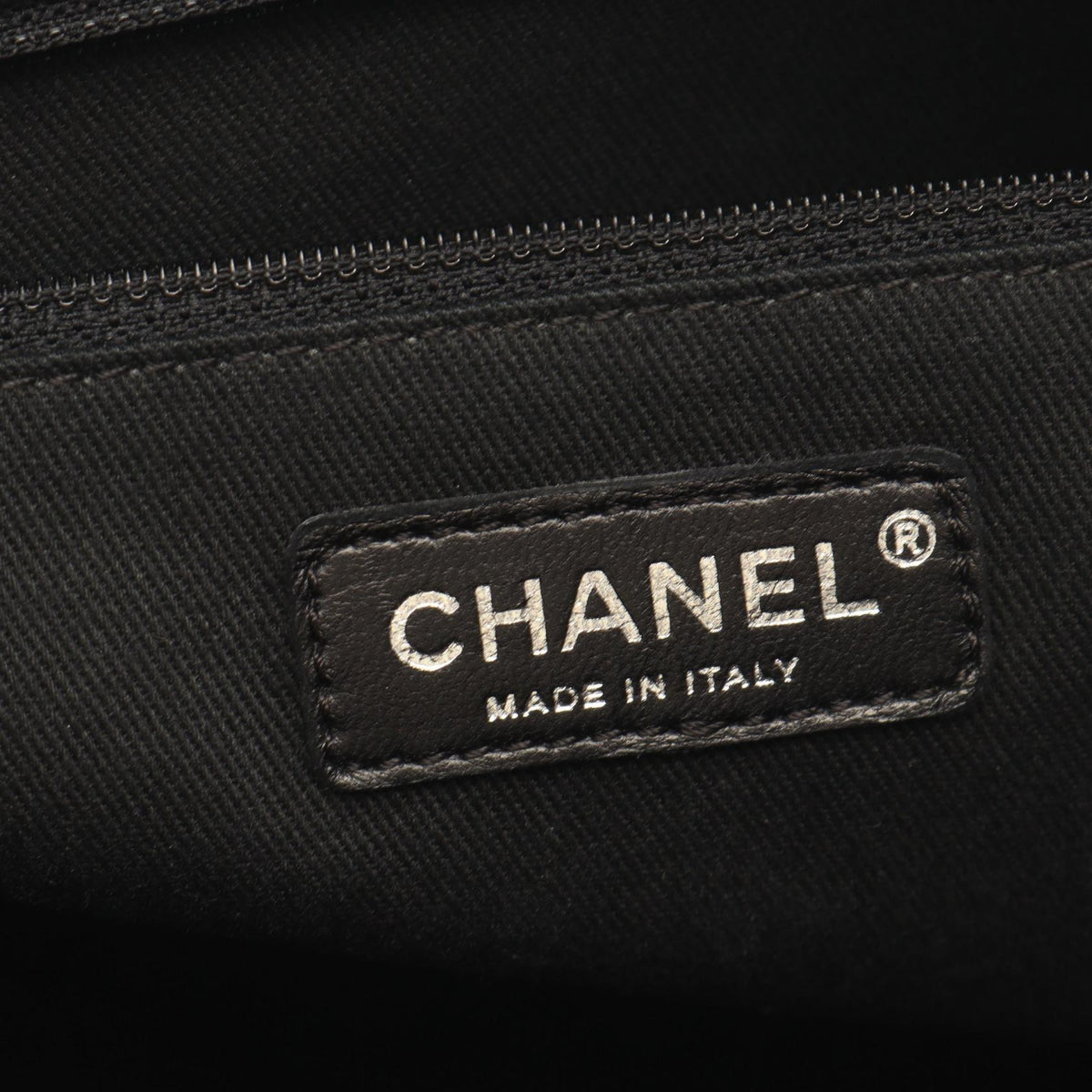 CHANEL Black Wild stitch leather 2101220140489