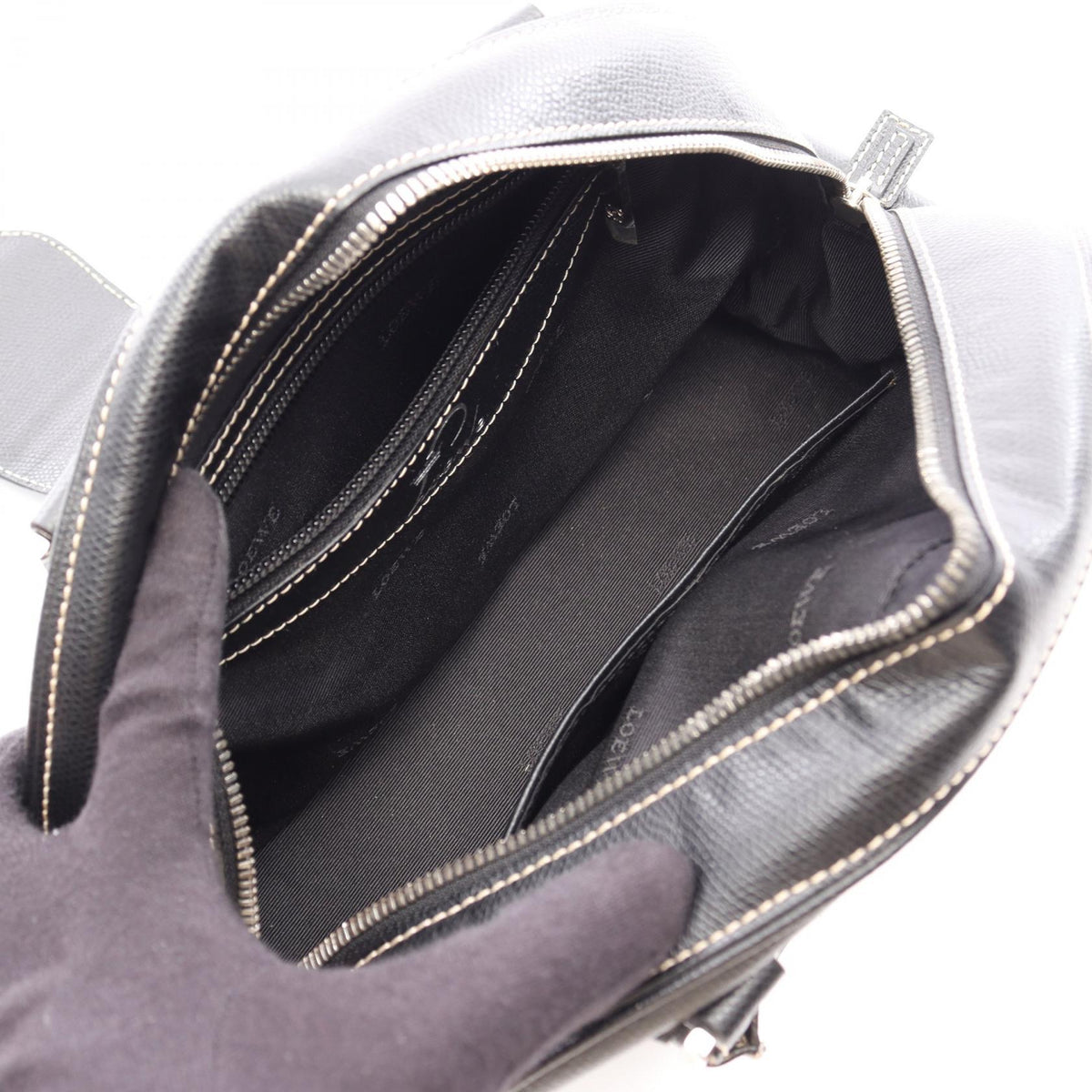 LOEWE Sender Handbag Black leather 2101220153304