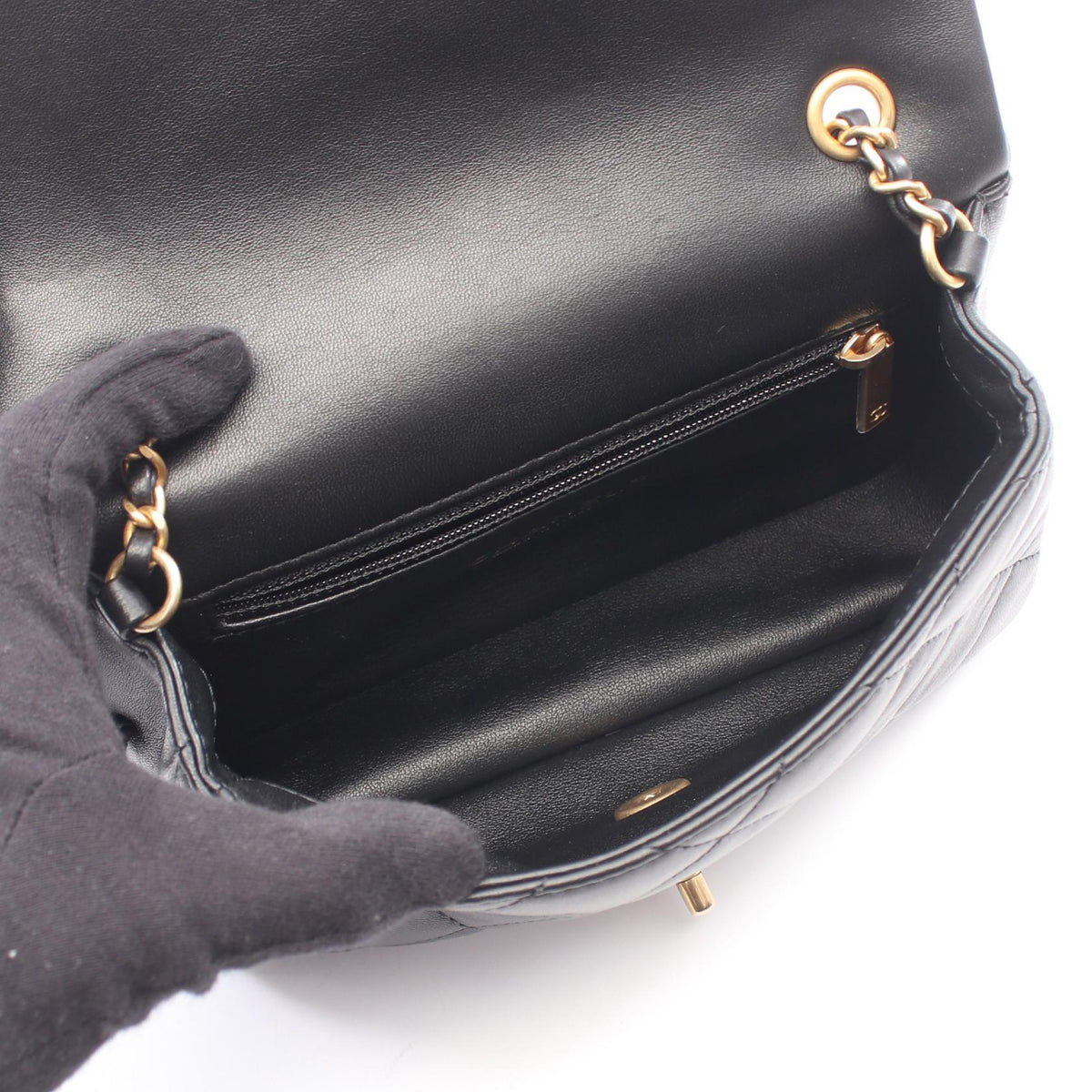 CHANEL Black Matelasse Lambskin (sheep leather) 2101219999692