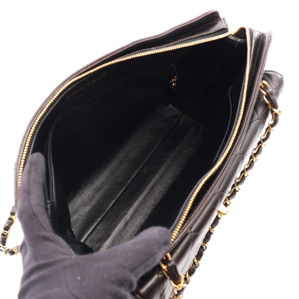 CHANEL Black Matelasse Lambskin (sheep leather) 2101220204297